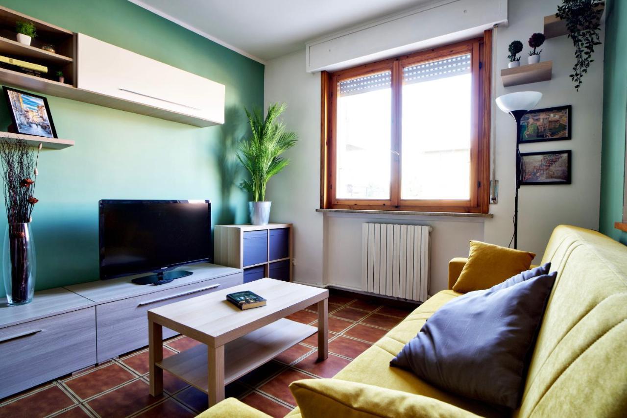 Casa Zoe Apartment Free Parking,Self Check In & Free Wi Fi Parma Exteriér fotografie