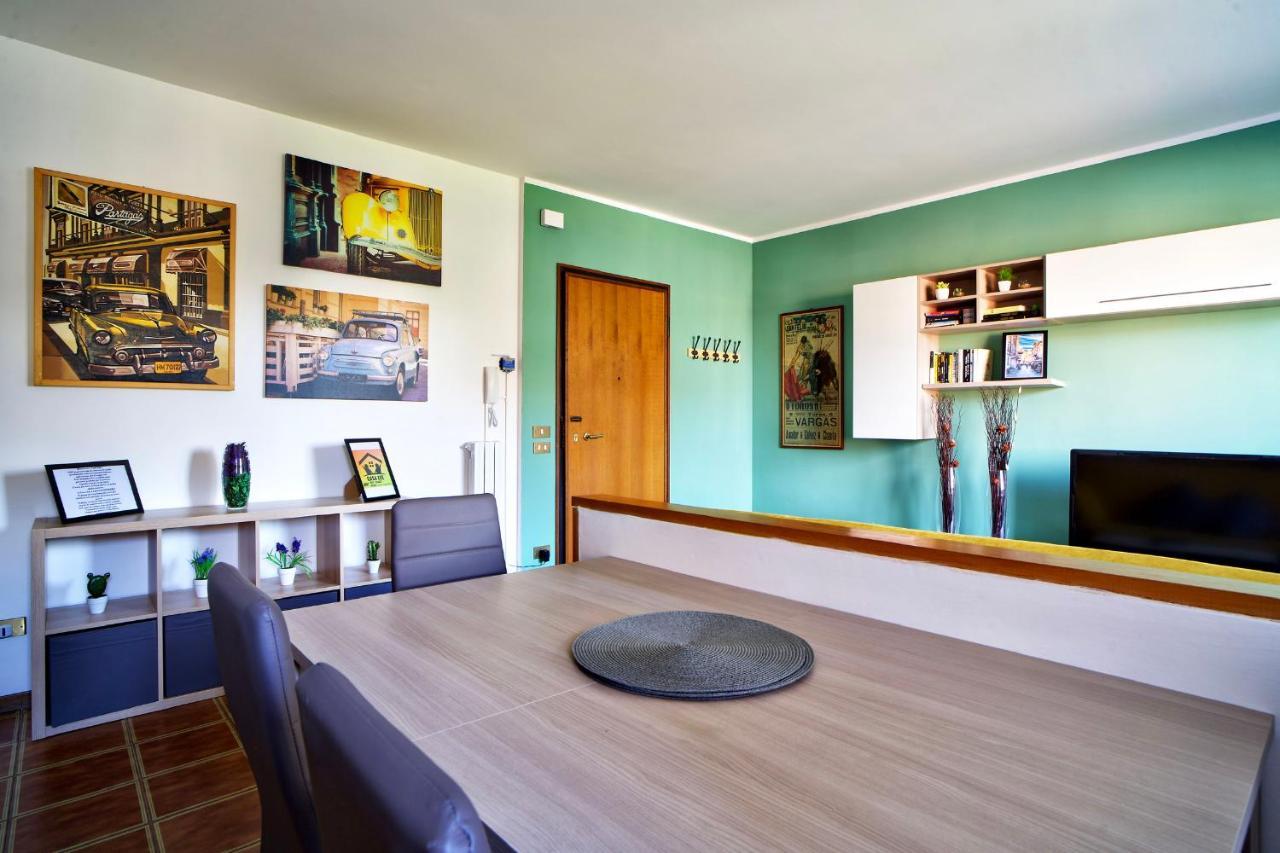Casa Zoe Apartment Free Parking,Self Check In & Free Wi Fi Parma Exteriér fotografie
